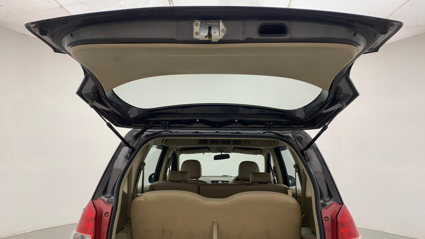 2016 Maruti Ertiga VXI CNG, CNG, Manual, 98,005 km, Boot Door Open