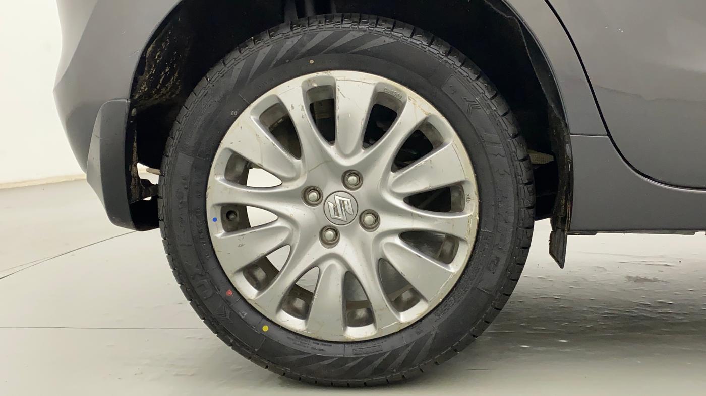 2017 Maruti Baleno ZETA CVT PETROL 1.2, Petrol, Automatic, 69,002 km, Right Rear Wheel