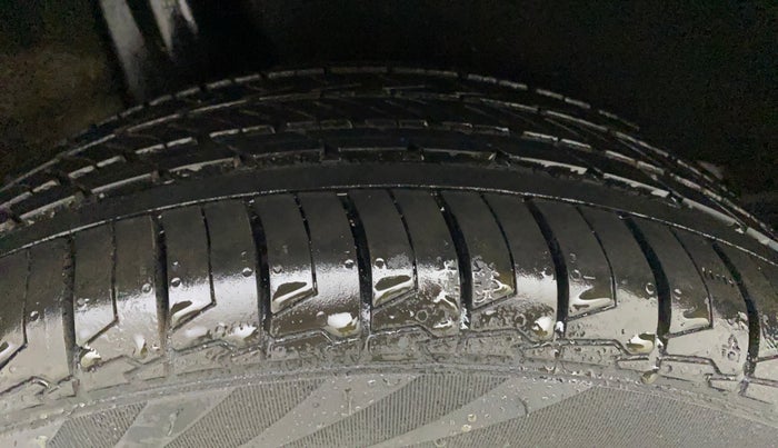 2017 Maruti Baleno ZETA CVT PETROL 1.2, Petrol, Automatic, 69,002 km, Right Rear Tyre Tread