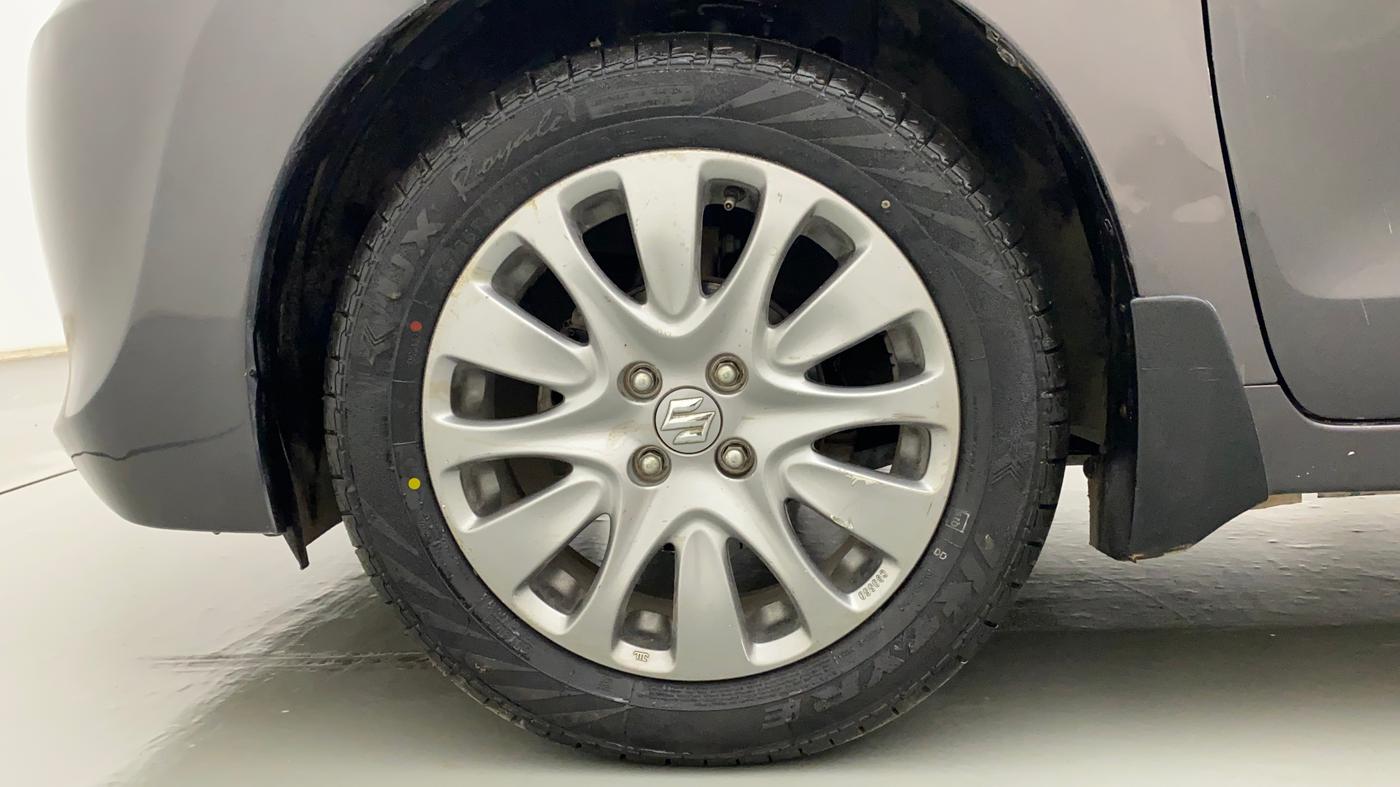 2017 Maruti Baleno ZETA CVT PETROL 1.2, Petrol, Automatic, 69,002 km, Left Front Wheel