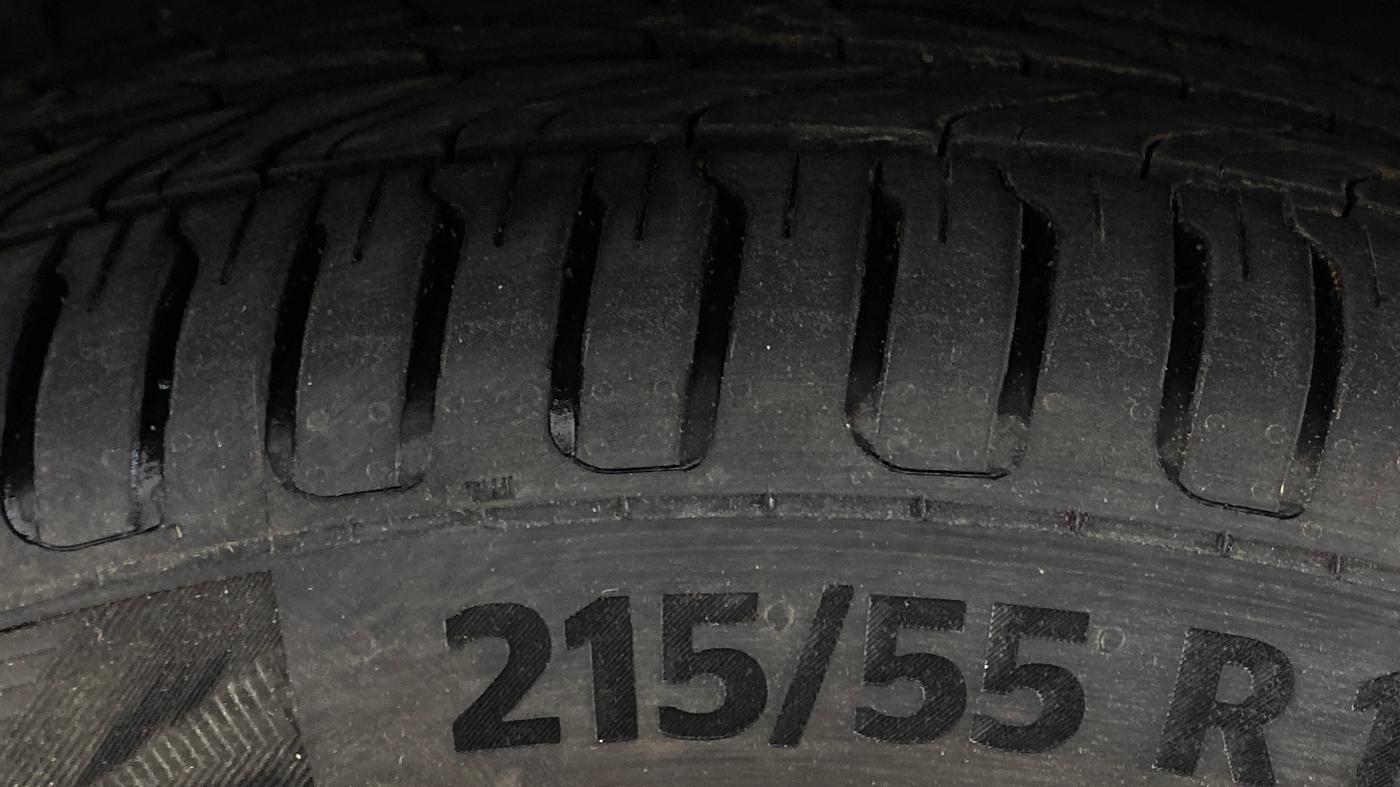 2022 MG HECTOR SHARP 1.5 PETROL CVT, Petrol, Automatic, 47,798 km, Right Front Tyre Tread