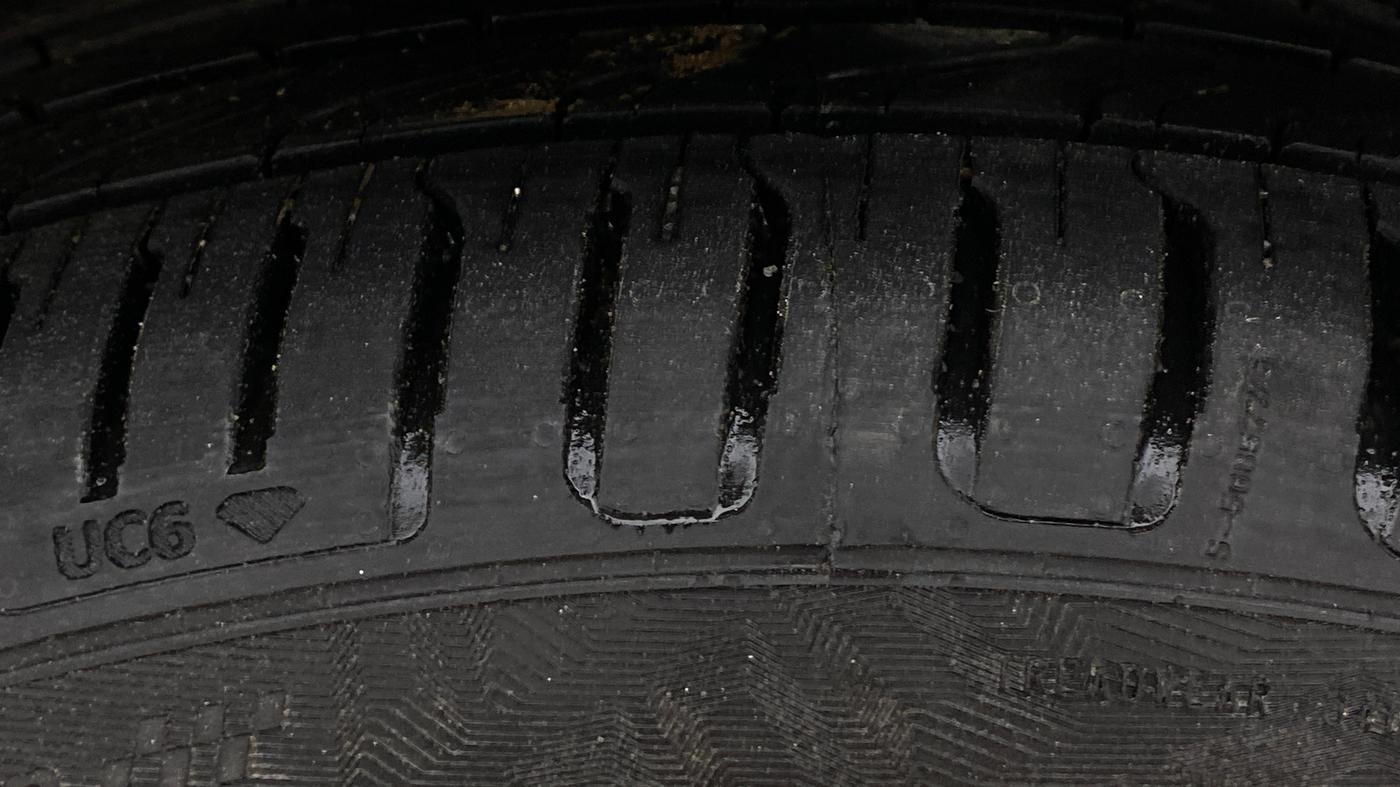 2022 MG HECTOR SHARP 1.5 PETROL CVT, Petrol, Automatic, 47,798 km, Left Rear Tyre Tread