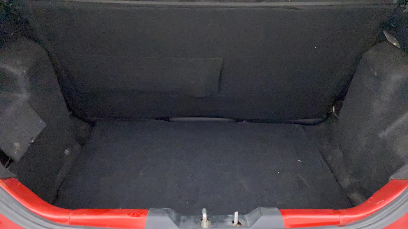 2016 Tata Tiago XZ 1.2 REVOTRON, Petrol, Manual, 81,738 km, Boot Inside