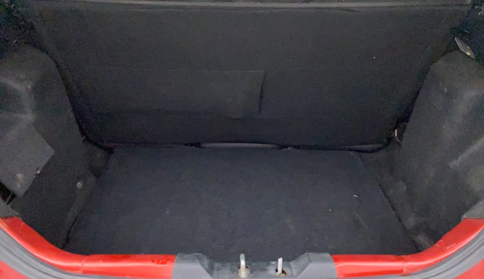 2016 Tata Tiago XZ 1.2 REVOTRON, Petrol, Manual, 81,738 km, Boot Inside