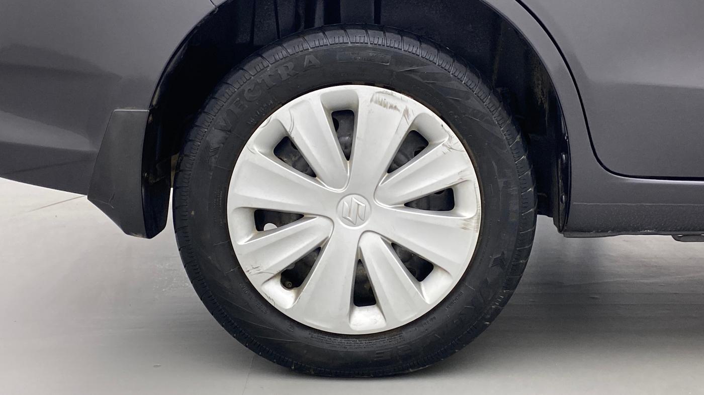 2016 Maruti Ertiga VDI SHVS, Diesel, Manual, 62,548 km, Right Rear Wheel
