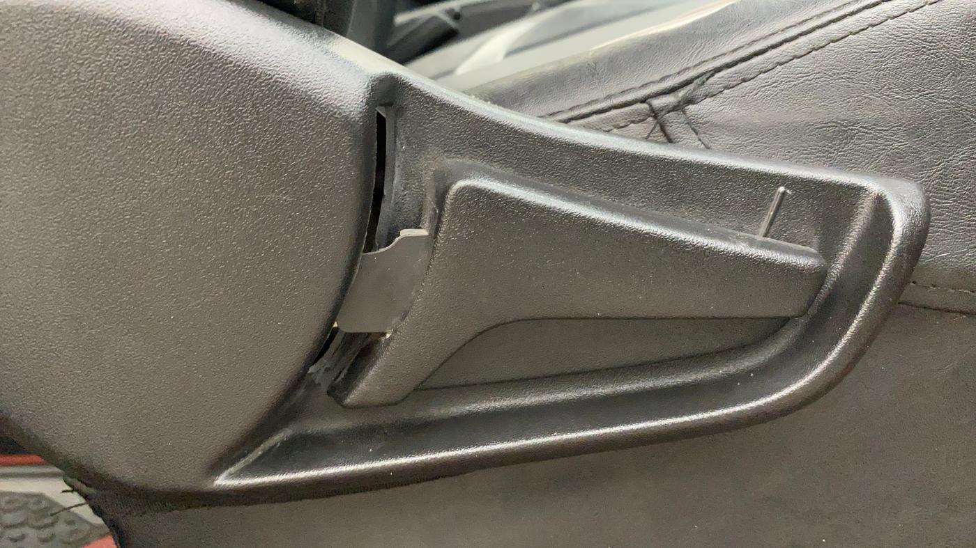 2021 Maruti S PRESSO VXI+, Petrol, Manual, 18,167 km, Driver Side Adjustment Panel