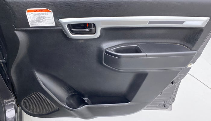 2020 Maruti S PRESSO VXI CNG, CNG, Manual, 82,631 km, Driver Side Door Panels Control