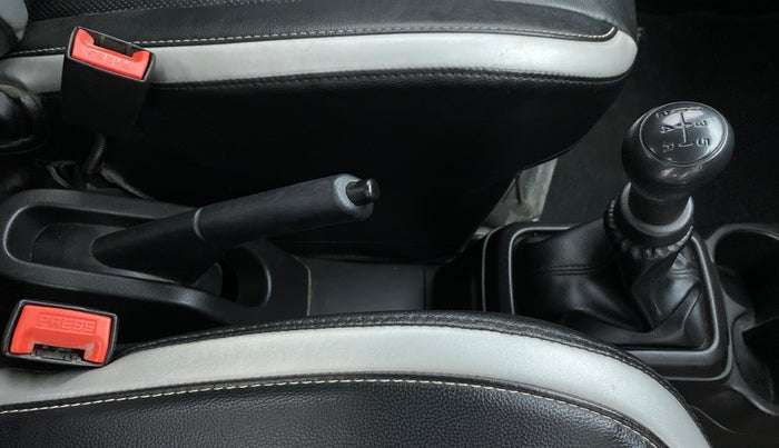 2020 Maruti S PRESSO VXI CNG, CNG, Manual, 82,631 km, Gear Lever