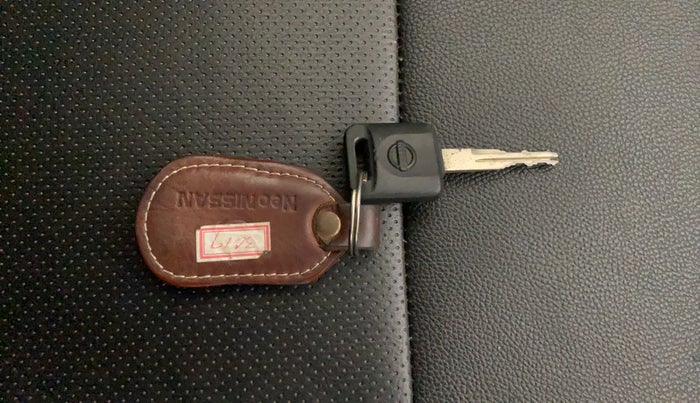 2017 Nissan Micra Active XV, Petrol, Manual, 13,246 km, Key Close Up