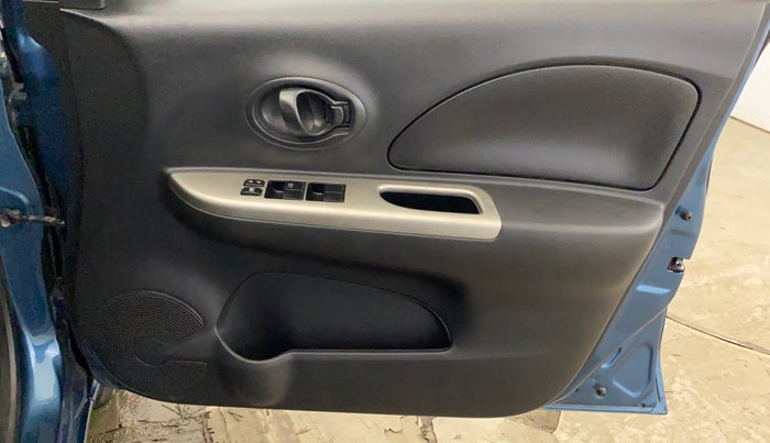 2017 Nissan Micra Active XV, Petrol, Manual, 13,246 km, Driver Side Door Panels Control