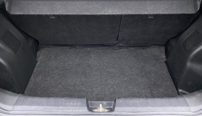 2019 Maruti Baleno DELTA PETROL 1.2, Petrol, Manual, 86,165 km, Boot Inside