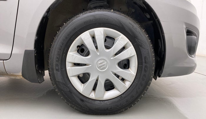 2013 Maruti Swift Dzire VXI, Petrol, Manual, 92,164 km, Right Front Wheel