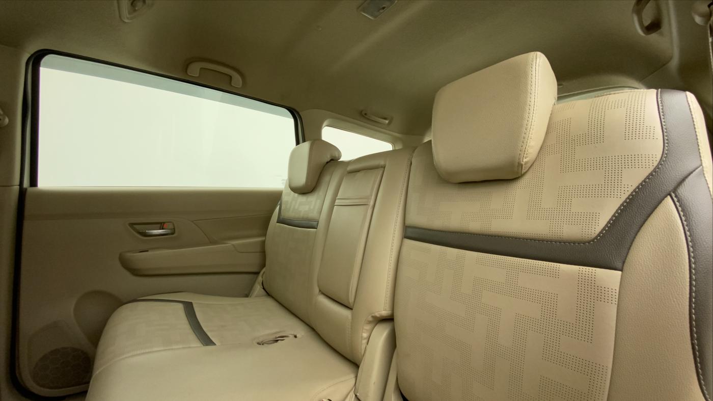 2019 Maruti Ertiga VXI SHVS, Petrol, Manual, 91,252 km, Right Side Rear Door Cabin