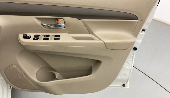 2019 Maruti Ertiga VXI SHVS, Petrol, Manual, 91,252 km, Driver Side Door Panels Control