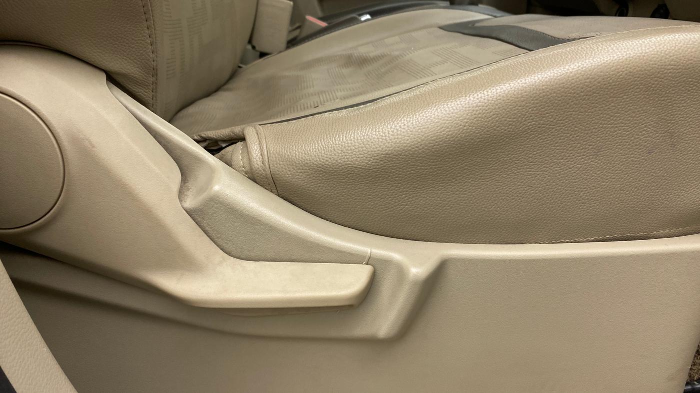 2019 Maruti Ertiga VXI SHVS, Petrol, Manual, 91,252 km, Driver Side Adjustment Panel
