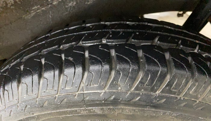 2014 Maruti Wagon R 1.0 LXI, Petrol, Manual, 22,546 km, Left Rear Tyre Tread