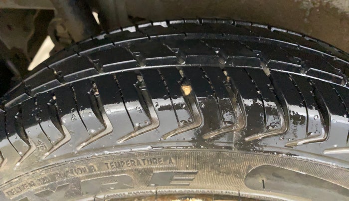 2014 Maruti Wagon R 1.0 LXI, Petrol, Manual, 22,546 km, Right Rear Tyre Tread