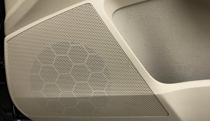 2017 Skoda Octavia 1.8 TSI STYLE AT, Petrol, Automatic, 14,042 km, Speaker