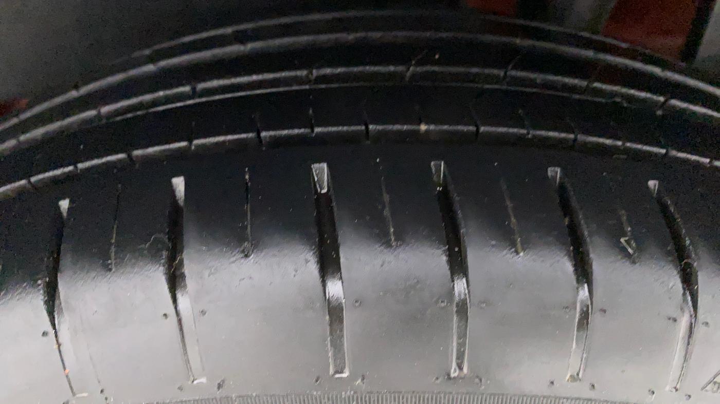 2021 Maruti Dzire ZXI Plus AMT, Petrol, Automatic, 15,691 km, Left Rear Tyre Tread