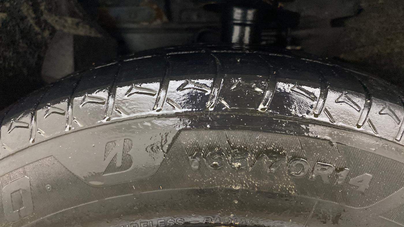 2015 Nissan Micra XL CVT, Petrol, Automatic, 67,653 km, Left Front Tyre Tread