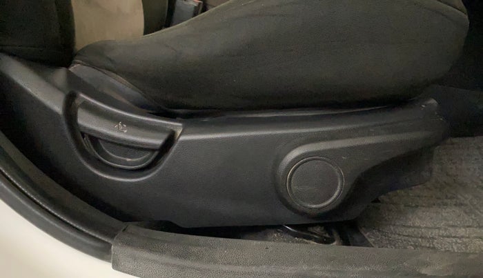 2014 Hyundai Xcent S 1.2, Petrol, Manual, 58,892 km, Driver Side Adjustment Panel