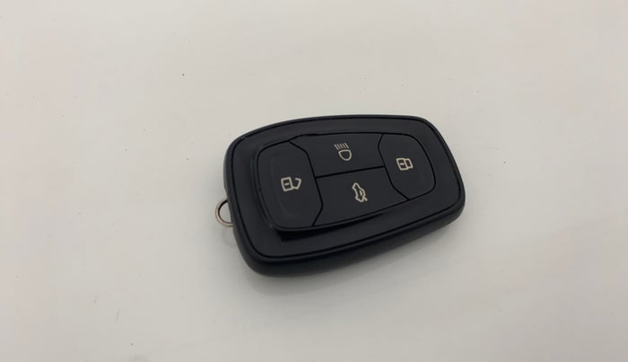 2022 Tata NEXON XZ PLUS PETROL, Petrol, Manual, 32,789 km, Key Close Up