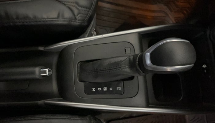 2024 Maruti FRONX ZETA 1.0L TURBO 6 AT, Petrol, Automatic, 6,107 km, Gear Lever