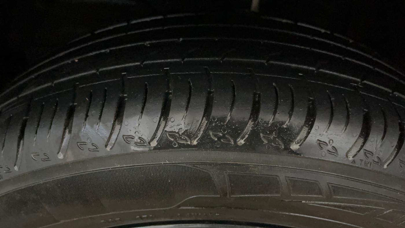 2024 Maruti FRONX ZETA 1.0L TURBO 6 AT, Petrol, Automatic, 6,209 km, Left Front Tyre Tread