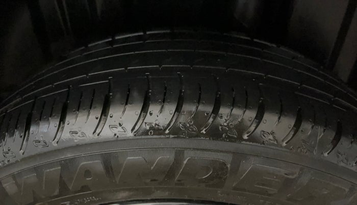 2024 Maruti FRONX ZETA 1.0L TURBO 6 AT, Petrol, Automatic, 6,107 km, Left Rear Tyre Tread