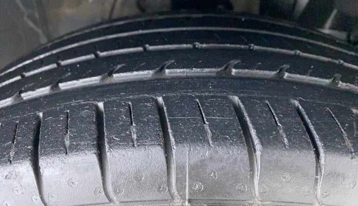 2017 Honda WR-V 1.2 i-VTEC VX MT, Petrol, Manual, 34,078 km, Right Front Tyre Tread