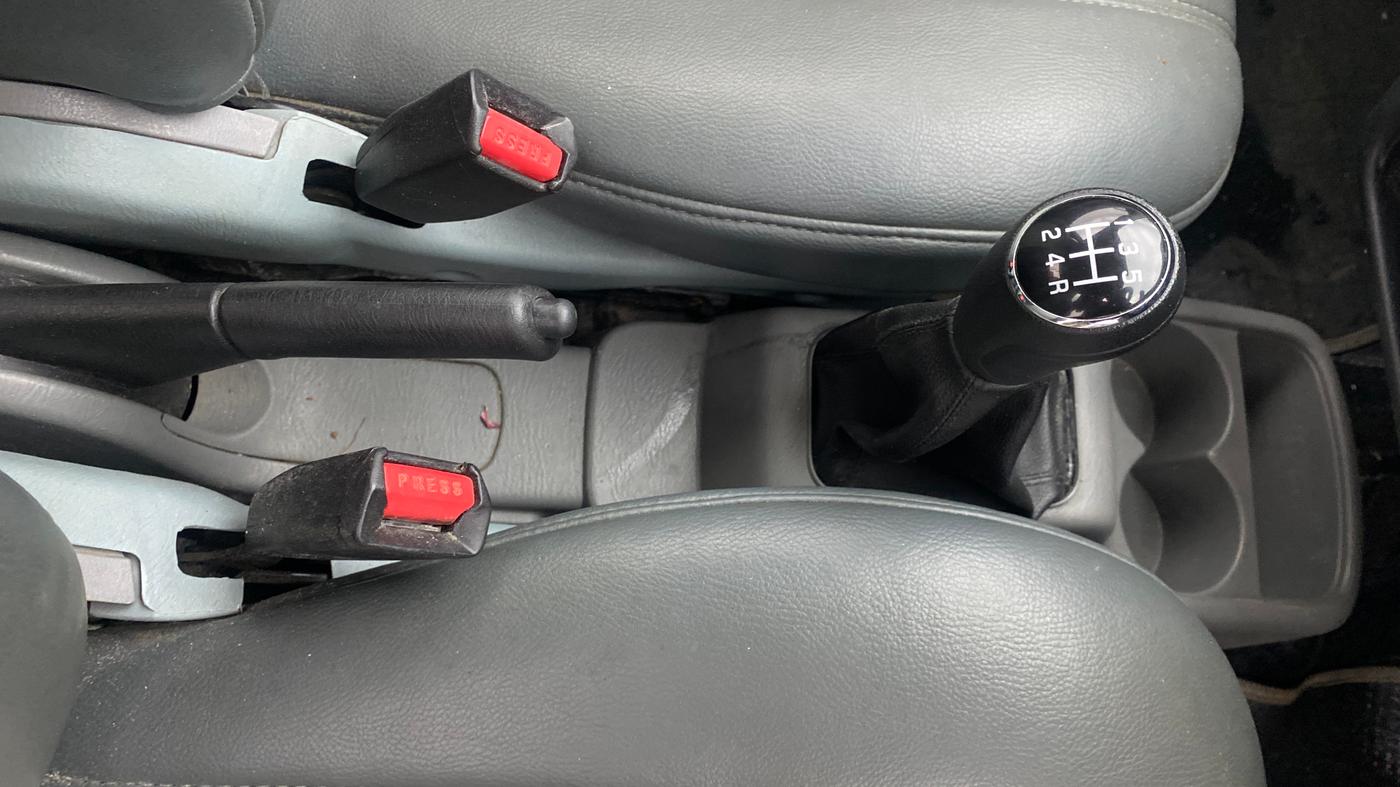 2013 Maruti Alto K10 VXI, Petrol, Manual, 98,293 km, Gear Lever