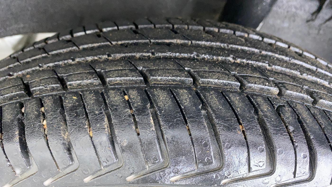 2018 Renault Kwid 1.0 RXT Opt, Petrol, Manual, 41,823 km, Left Rear Tyre Tread