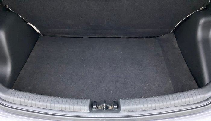 2018 Hyundai Grand i10 MAGNA 1.2 VTVT, Petrol, Manual, 41,853 km, Boot Inside
