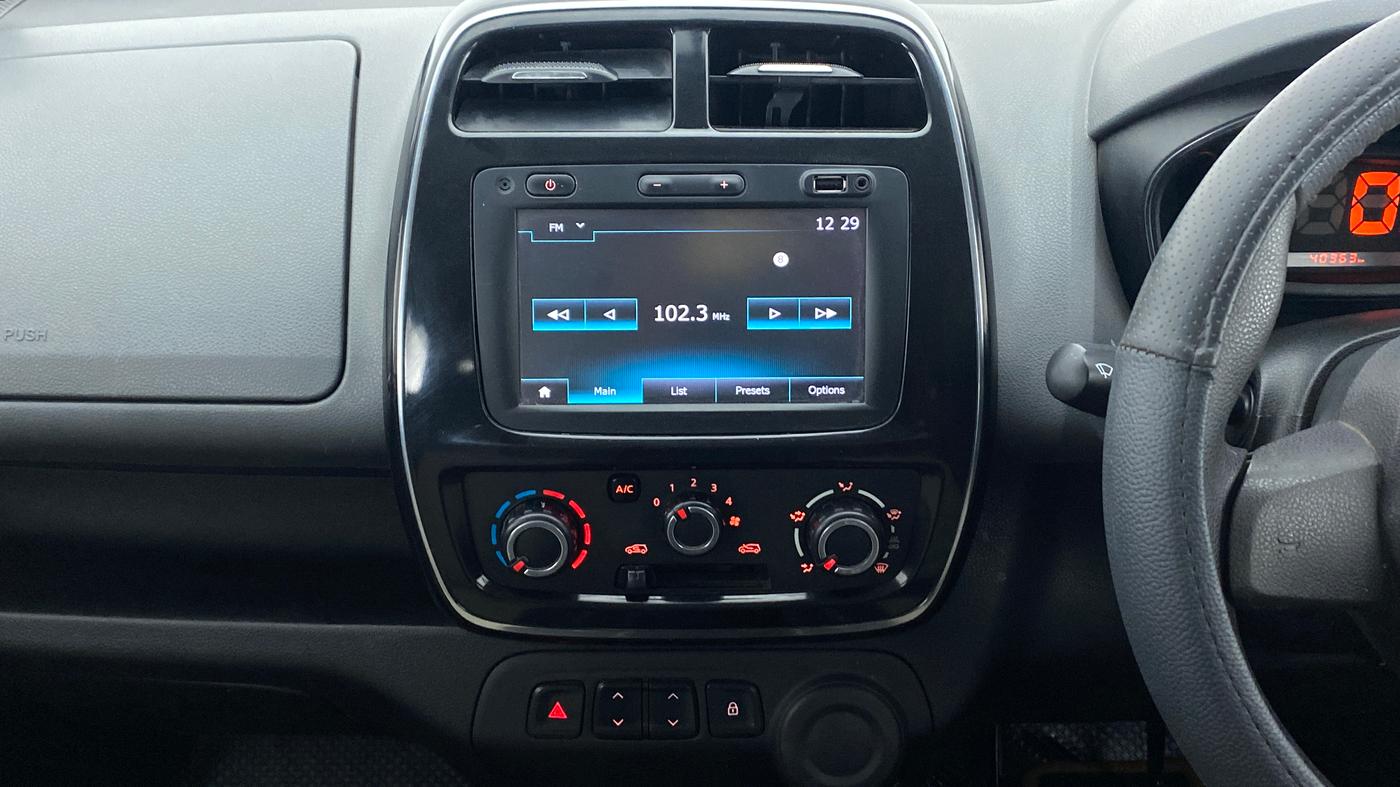 2018 Renault Kwid 1.0 RXT Opt, Petrol, Manual, 40,490 km, Air Conditioner