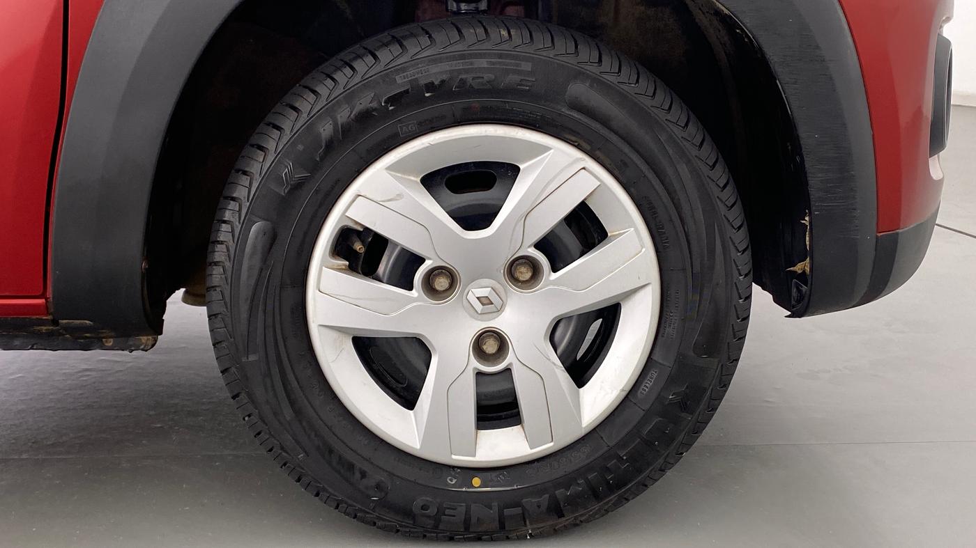 2018 Renault Kwid 1.0 RXT Opt, Petrol, Manual, 40,490 km, Right Front Wheel