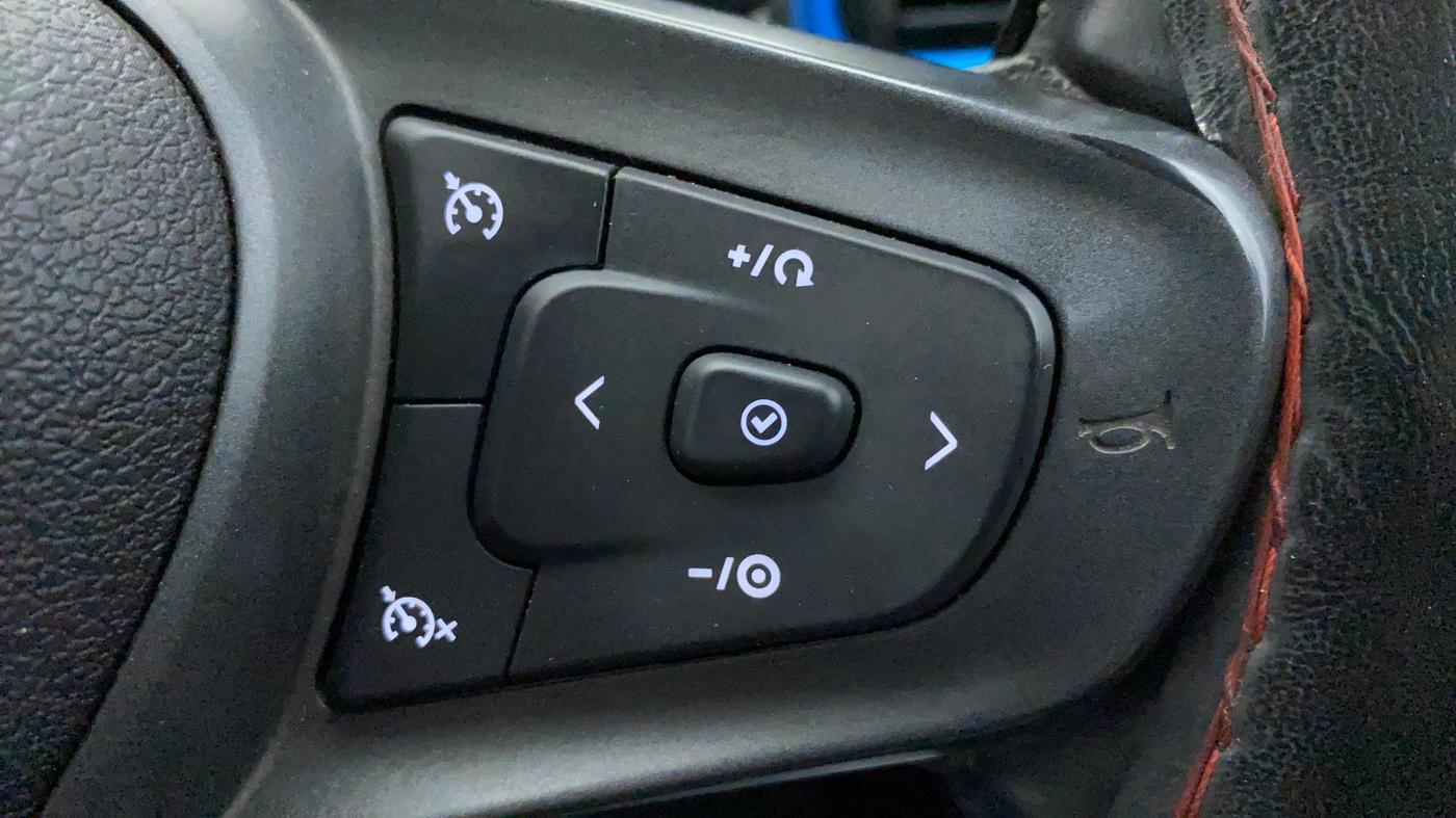 2021 Tata PUNCH CREATIVE IRA 1.2 RTN DUAL TONE, Petrol, Manual, 45,950 km, Adaptive Cruise Control