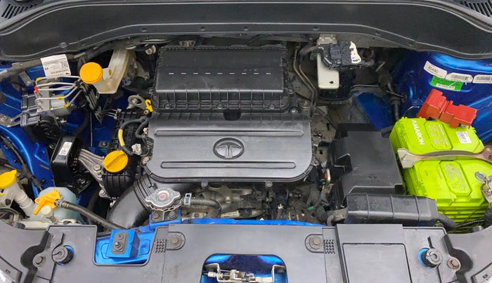 2021 Tata PUNCH CREATIVE IRA 1.2 RTN DUAL TONE, Petrol, Manual, 45,950 km, Open Bonet