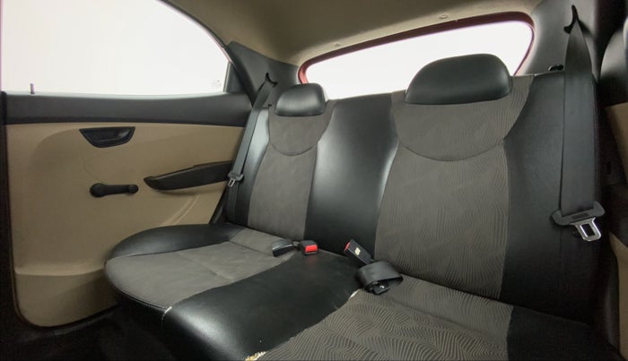 2012 Hyundai Eon MAGNA +, Petrol, Manual, 59,250 km, Right Side Rear Door Cabin