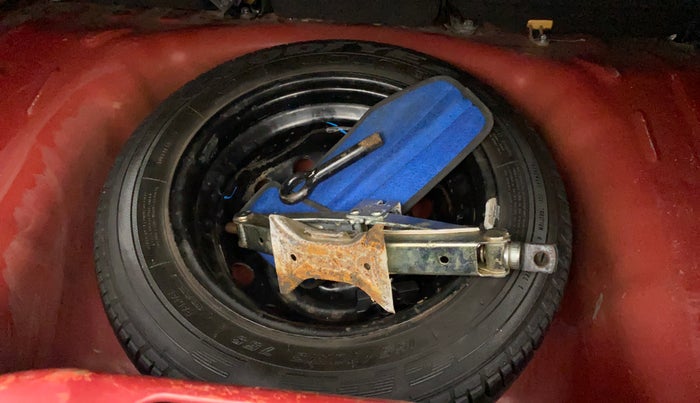 2012 Hyundai Eon MAGNA +, Petrol, Manual, 59,250 km, Dicky (Boot door) - Tool missing