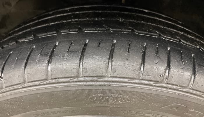 2017 Maruti Baleno RS 1.0 PETROL, Petrol, Manual, 1,17,359 km, Left Front Tyre Tread