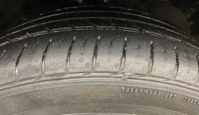 2017 Maruti Baleno RS 1.0 PETROL, Petrol, Manual, 1,17,359 km, Right Front Tyre Tread