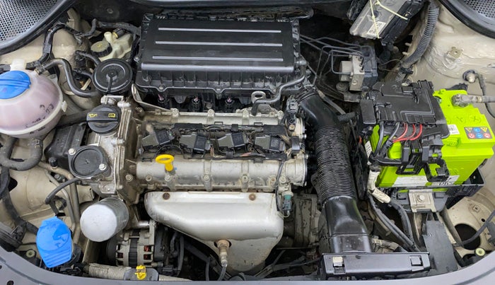 2014 Skoda Rapid AMBITION 1.6 MPI MT PLUS, Petrol, Manual, 1,04,953 km, Engine View