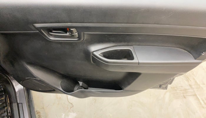 2019 Maruti S PRESSO VXI AMT, Petrol, Automatic, 14,522 km, Driver Side Door Panels Control