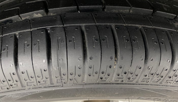 2017 Maruti Baleno ZETA PETROL 1.2, Petrol, Manual, 56,650 km, Left Rear Tyre Tread