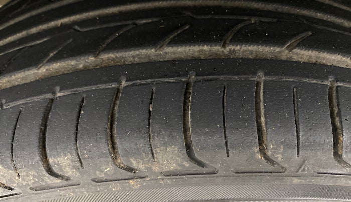 2017 Maruti Baleno ZETA PETROL 1.2, Petrol, Manual, 56,650 km, Left Front Tyre Tread