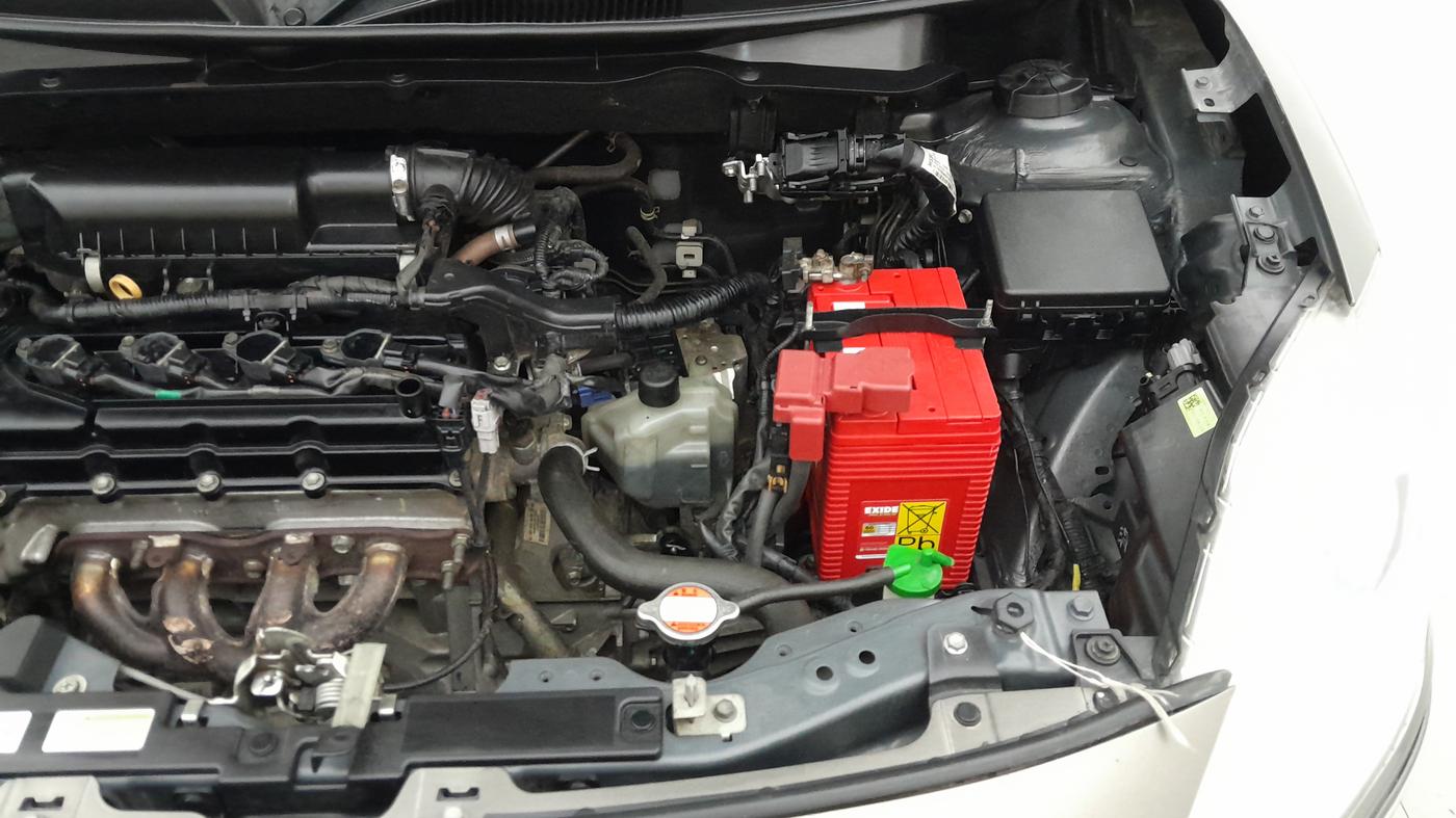 2019 Maruti Swift VXI AMT, Petrol, Automatic, 49,035 km, Engine View - Left