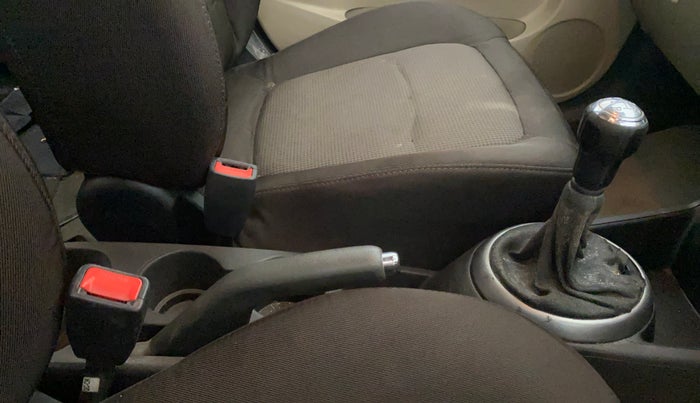 2013 Hyundai i20 SPORTZ 1.2, Petrol, Manual, 38,323 km, Gear Lever