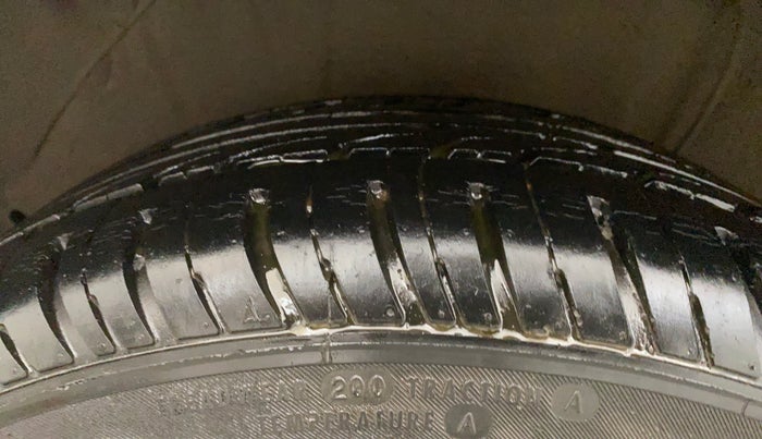 2013 Hyundai i20 SPORTZ 1.2, Petrol, Manual, 38,323 km, Right Rear Tyre Tread