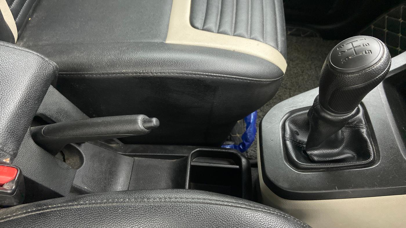 2021 Maruti New Wagon-R LXI 1.0 L, Petrol, Manual, 19,489 km, Gear Lever