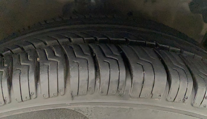 2017 Maruti Celerio ZXI AMT (O), Petrol, Automatic, 42,412 km, Right Front Tyre Tread